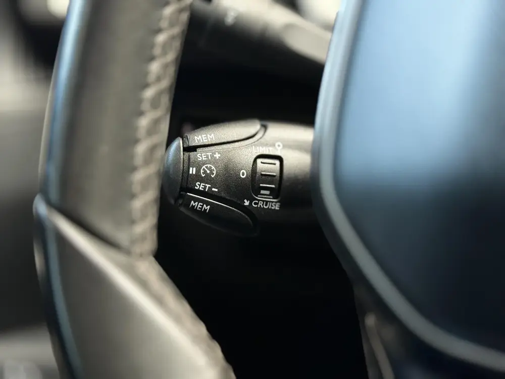 Peugeot 3008 1.2 PureTech Allure | Carplay | Camera | Nieuwe uit 2019, foto 18
