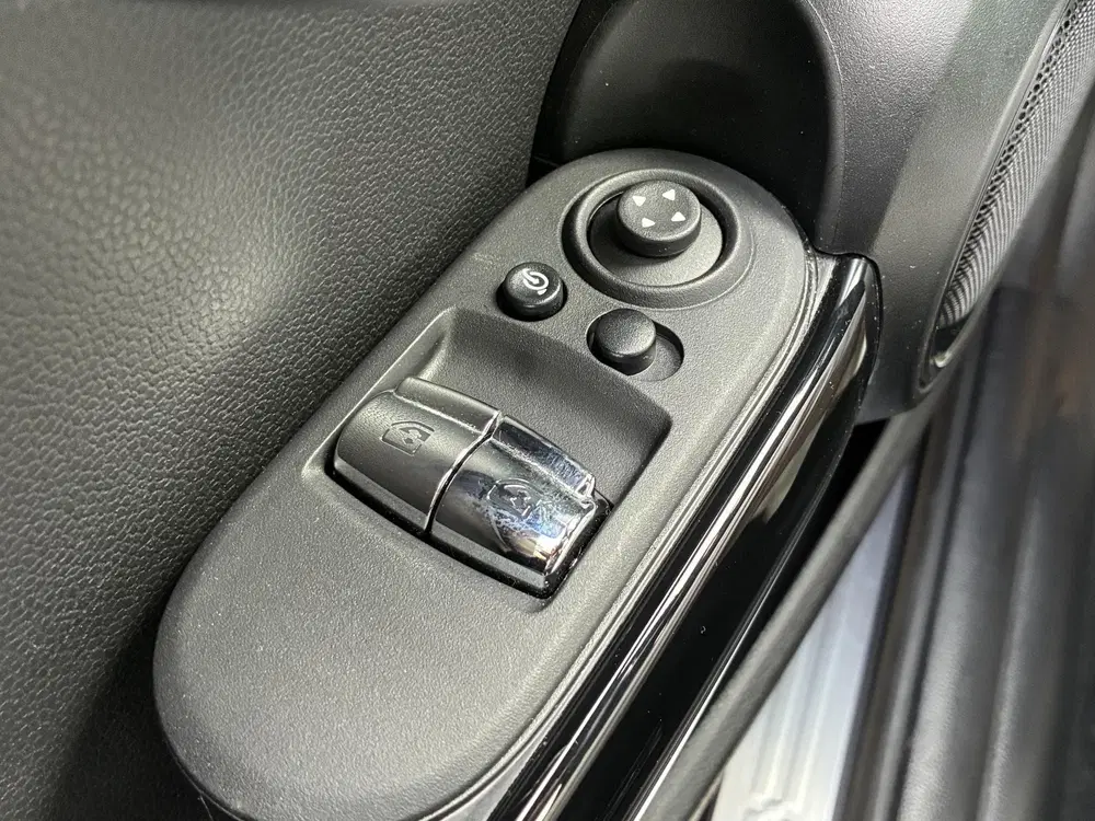 Mini Electric MINI Yours 33 kWh uit 2023, foto 13