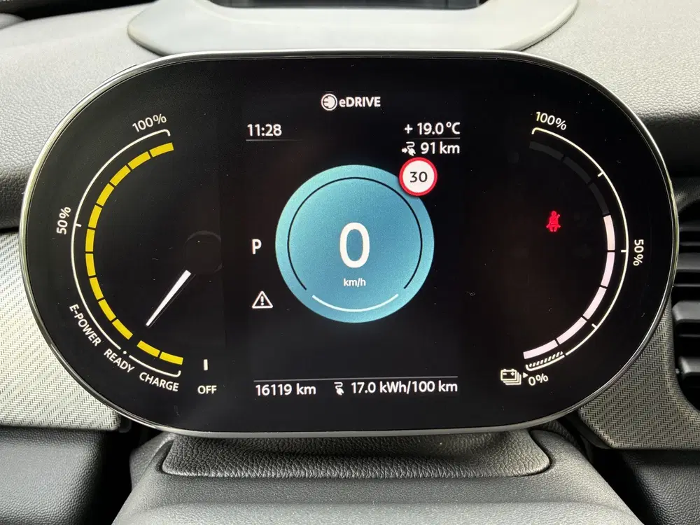 Mini Electric MINI Yours 33 kWh uit 2023, foto 19