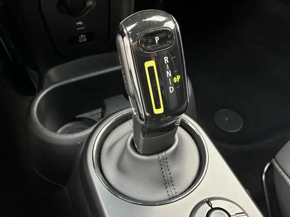 Mini Electric MINI Yours 33 kWh uit 2023, foto 20