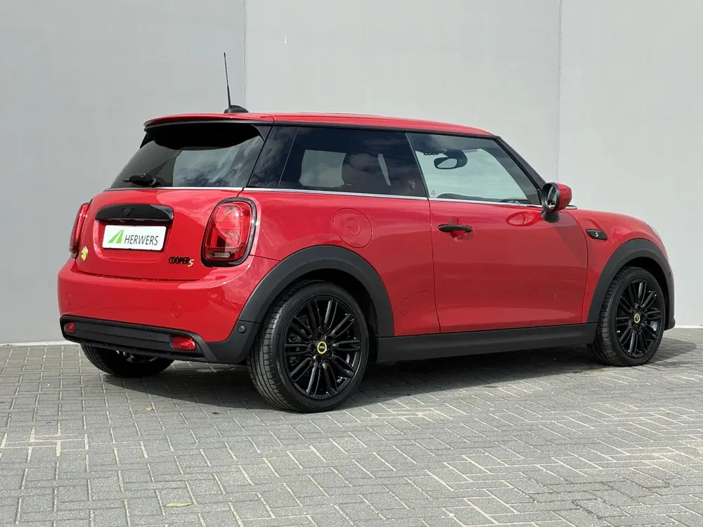 Mini Electric MINI Yours 33 kWh uit 2023, foto 3