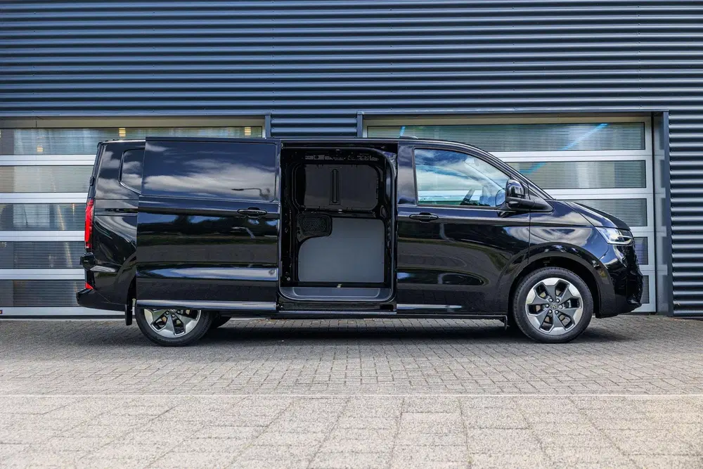 Volkswagen Transporter 2.5 eHybrid 233pk AUT L2H1 32 Bulli uit 2026, foto 3