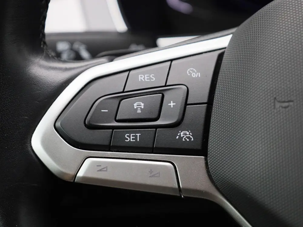 Volkswagen Passat Variant 2.0 TDI 90kW DSG Style Business AU uit 2022, foto 19