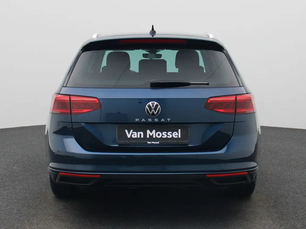 Volkswagen Passat Variant 2.0 TDI 90kW DSG Style Business AU uit 2022, foto 5