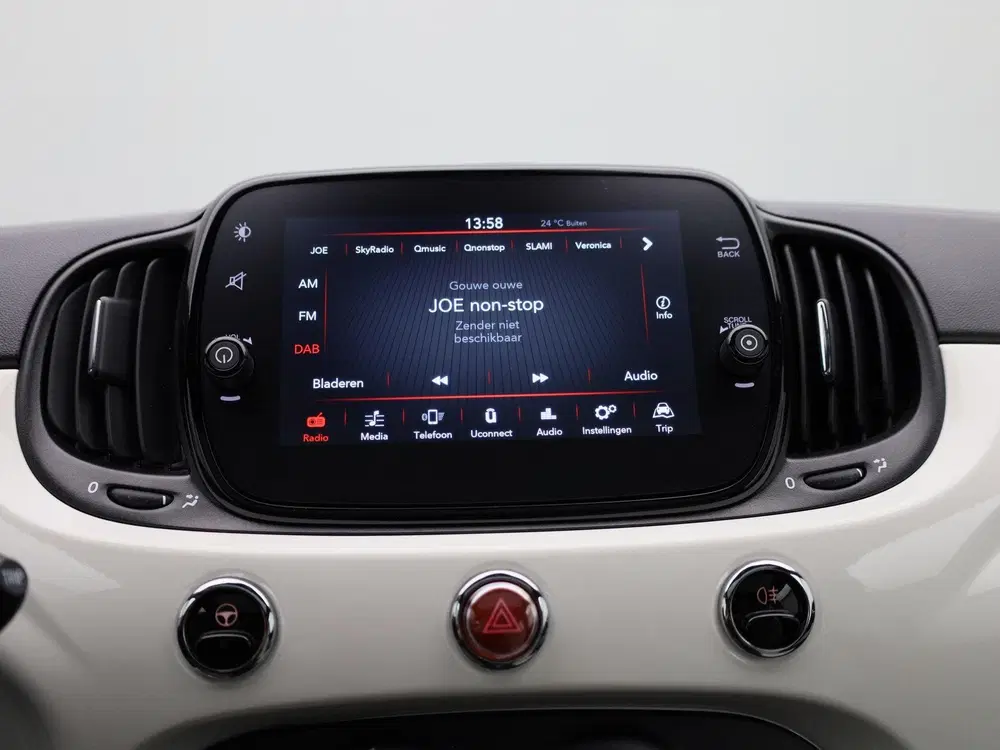 Fiat 500 1.0 Hybrid Dolcevita uit 2021, foto 16