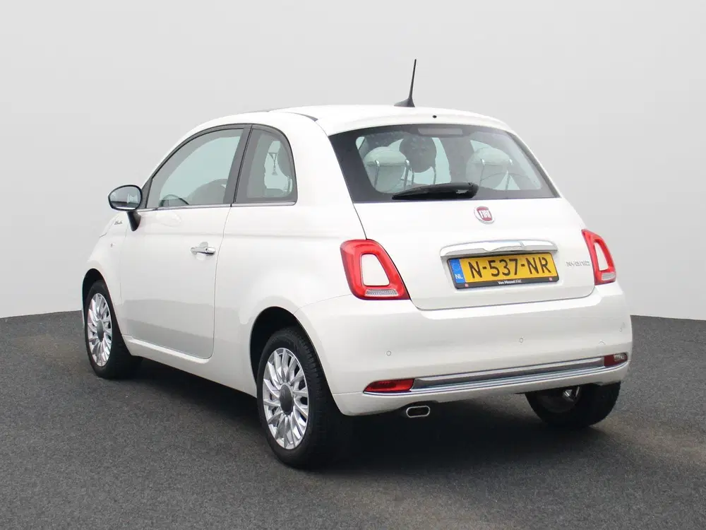 Fiat 500 1.0 Hybrid Dolcevita uit 2021, foto 2