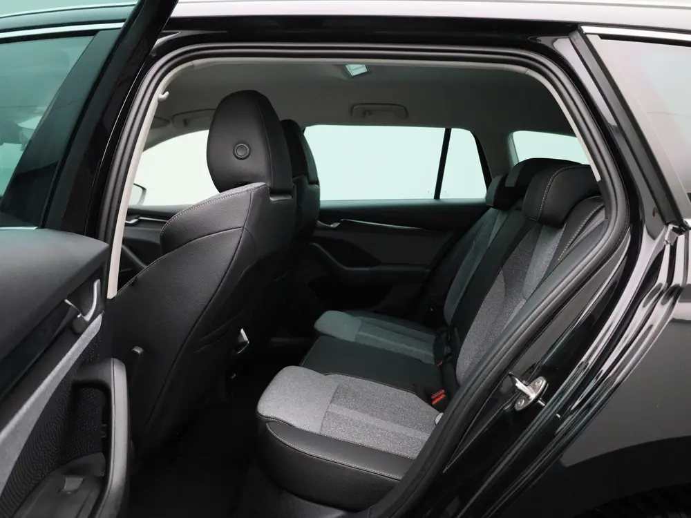 Skoda Octavia 2.0 TDI AUTOMAAT uit 2025, foto 10