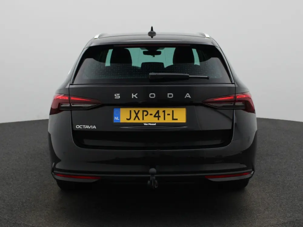 Skoda Octavia 2.0 TDI AUTOMAAT uit 2025, foto 5