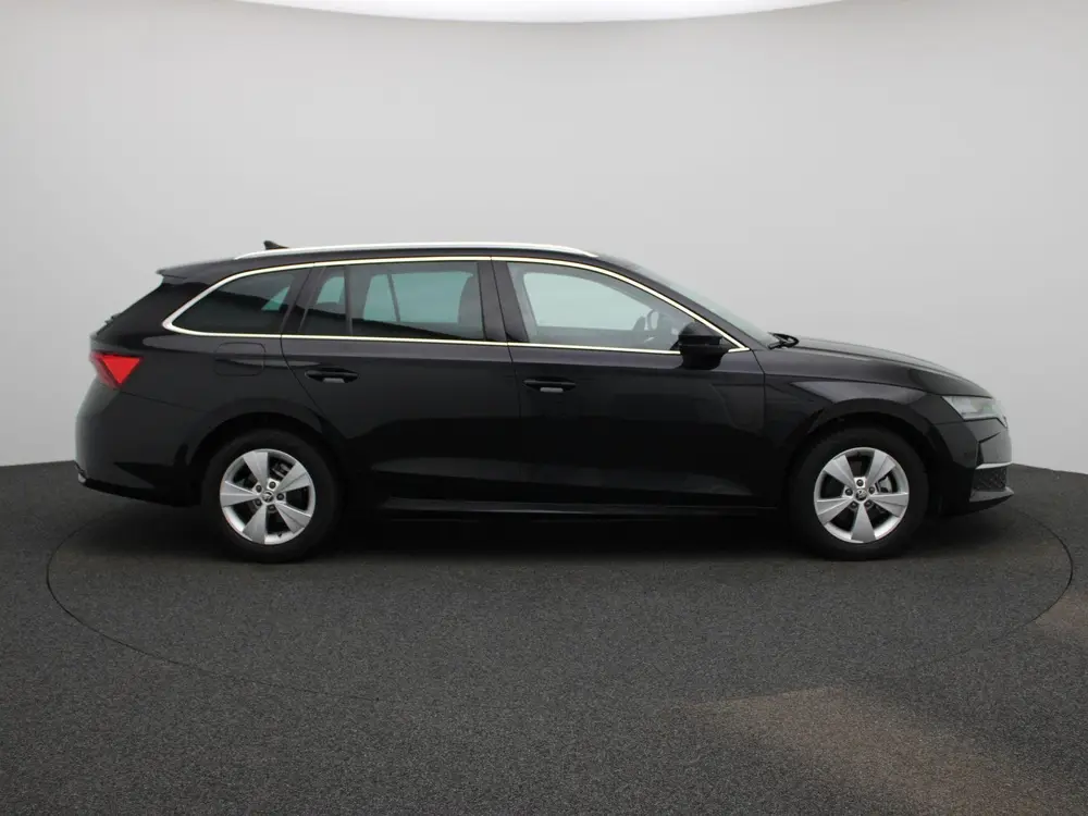 Skoda Octavia 2.0 TDI AUTOMAAT uit 2025, foto 6