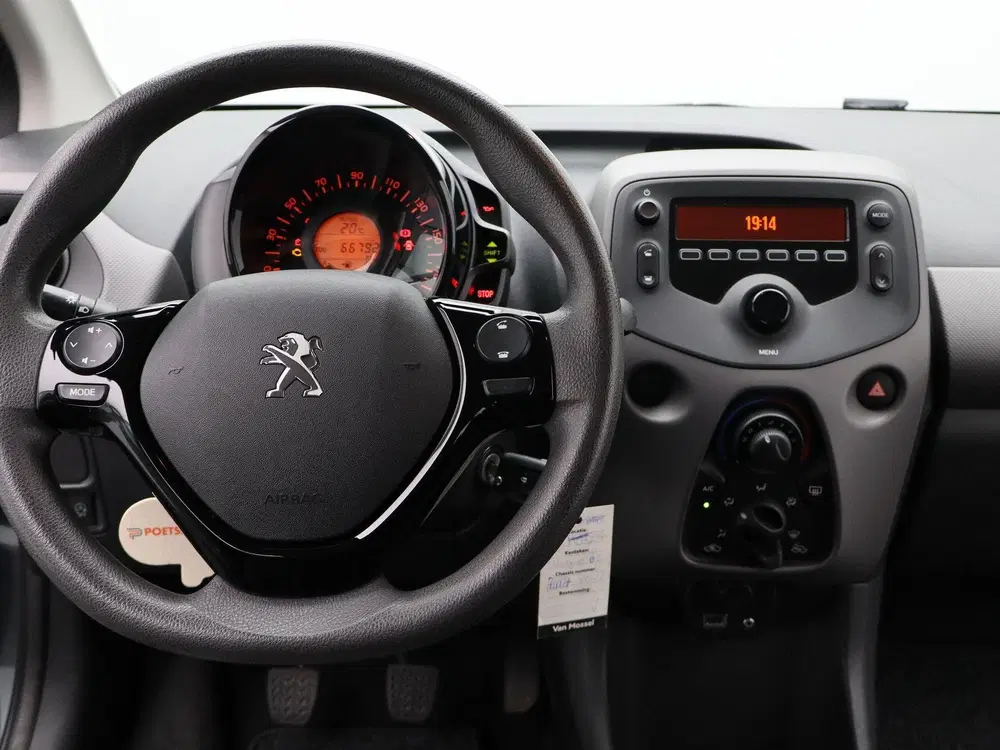 Peugeot 108 1.0 e-VTi Active uit 2020, foto 7