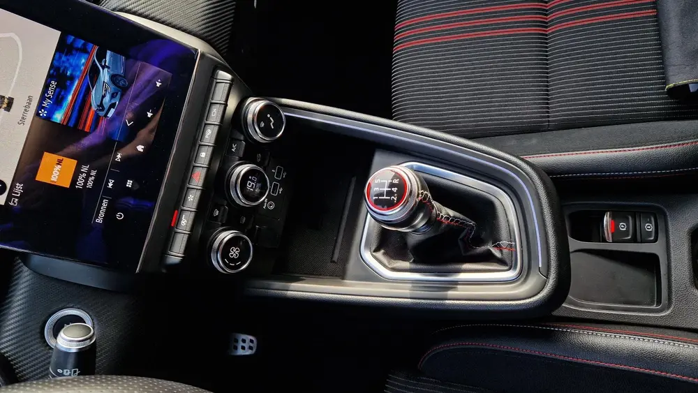 Renault Clio 1.0 TCe R.S. Line uit 2019, foto 18
