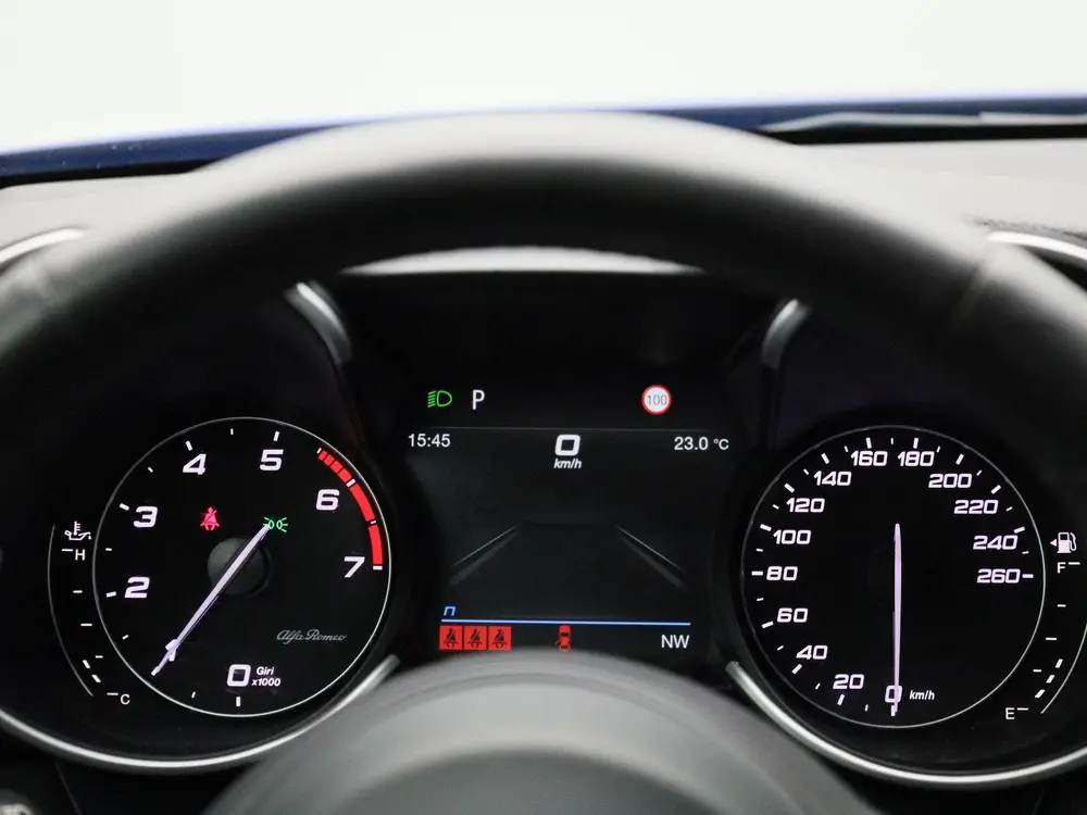 Alfa Romeo Giulia 2.0T Sprint | Automaat | Apple Carplay/And uit 2023, foto 8