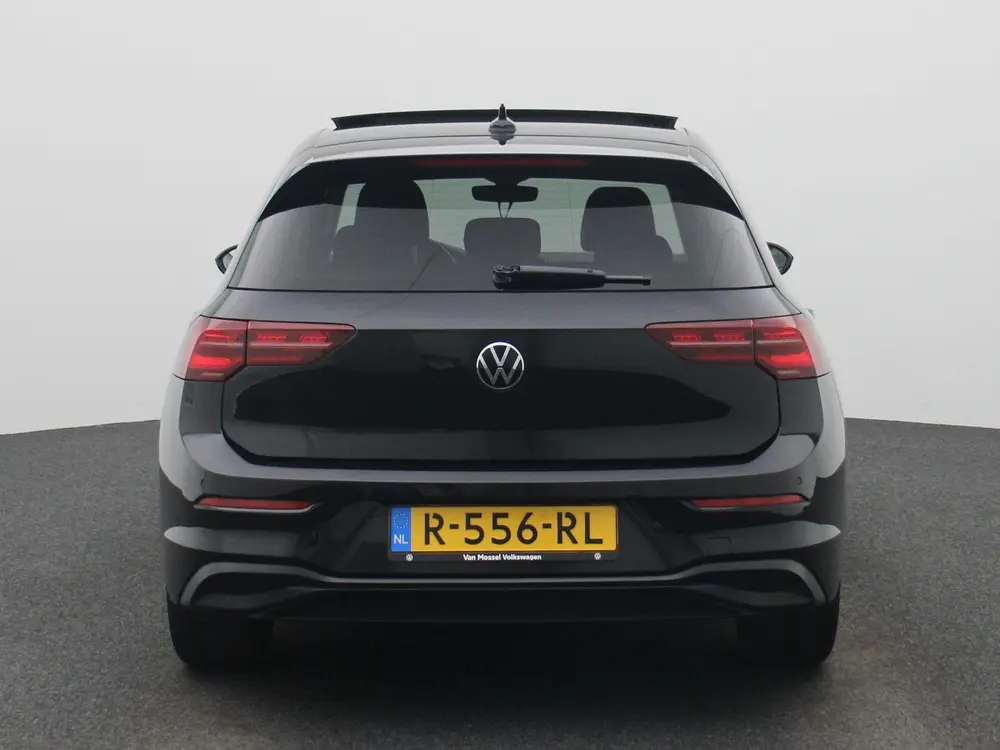 Volkswagen Golf 1.5 eTSI R-Line ADAPTIVE CRUISECONTROL | NAV uit 2021, foto 5