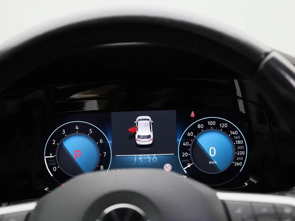 Volkswagen Golf 1.5 eTSI R-Line ADAPTIVE CRUISECONTROL | NAV uit 2021, foto 8