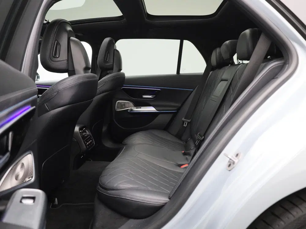 Mercedes-Benz E-Klasse E 300 de 4MATIC Exclusive Line uit 2024, foto 11