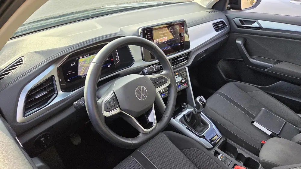 Volkswagen T-Roc 1.0 TSI Life uit 2023, foto 17