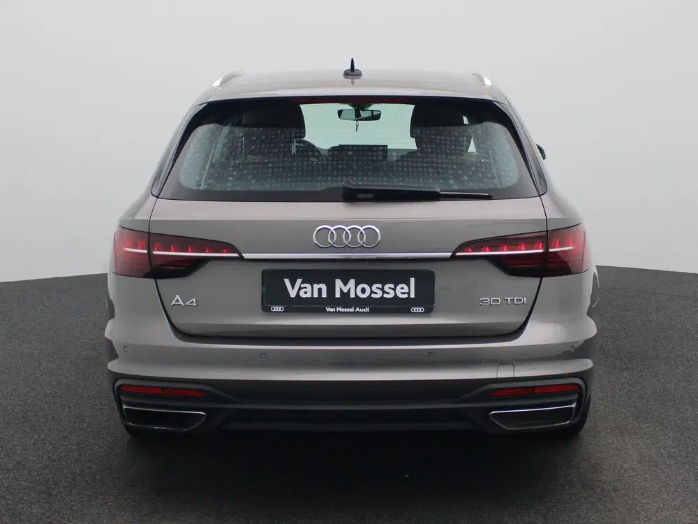 Audi A4 2.0 30 TDI S tronic Attraction AUTOMAAT uit 2022, foto 5