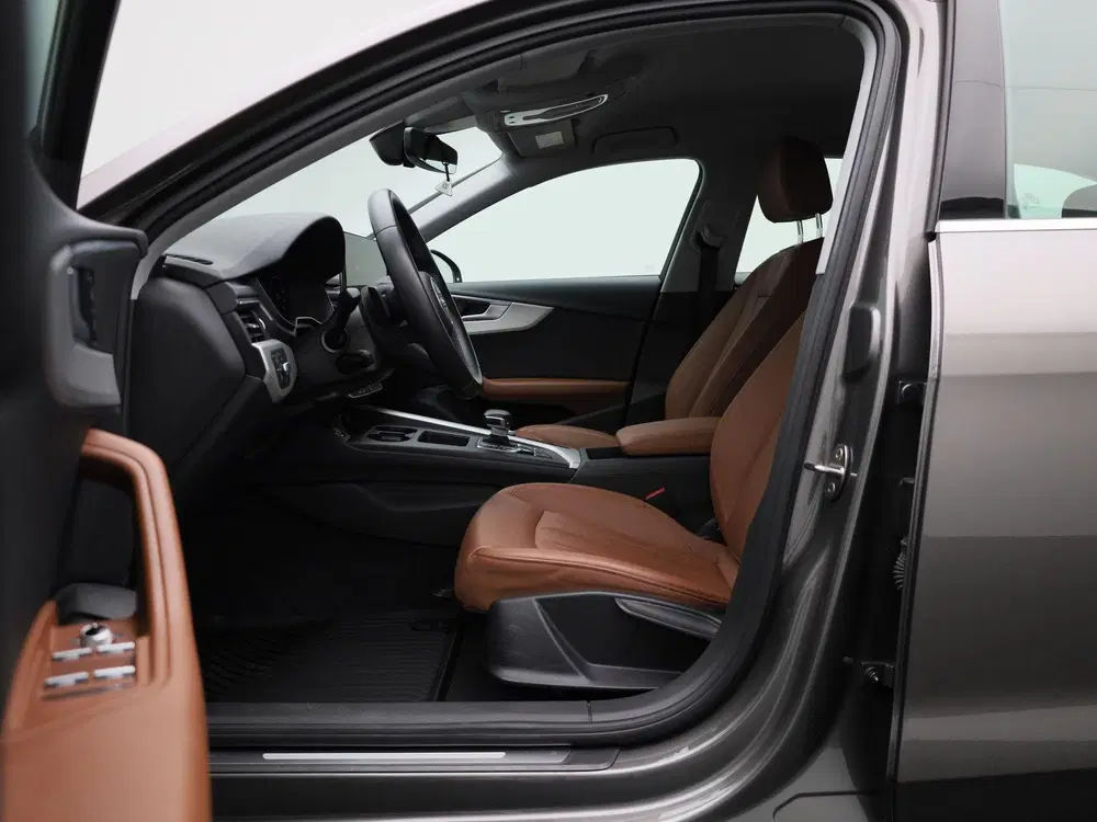 Audi A4 2.0 30 TDI S tronic Attraction AUTOMAAT uit 2022, foto 9