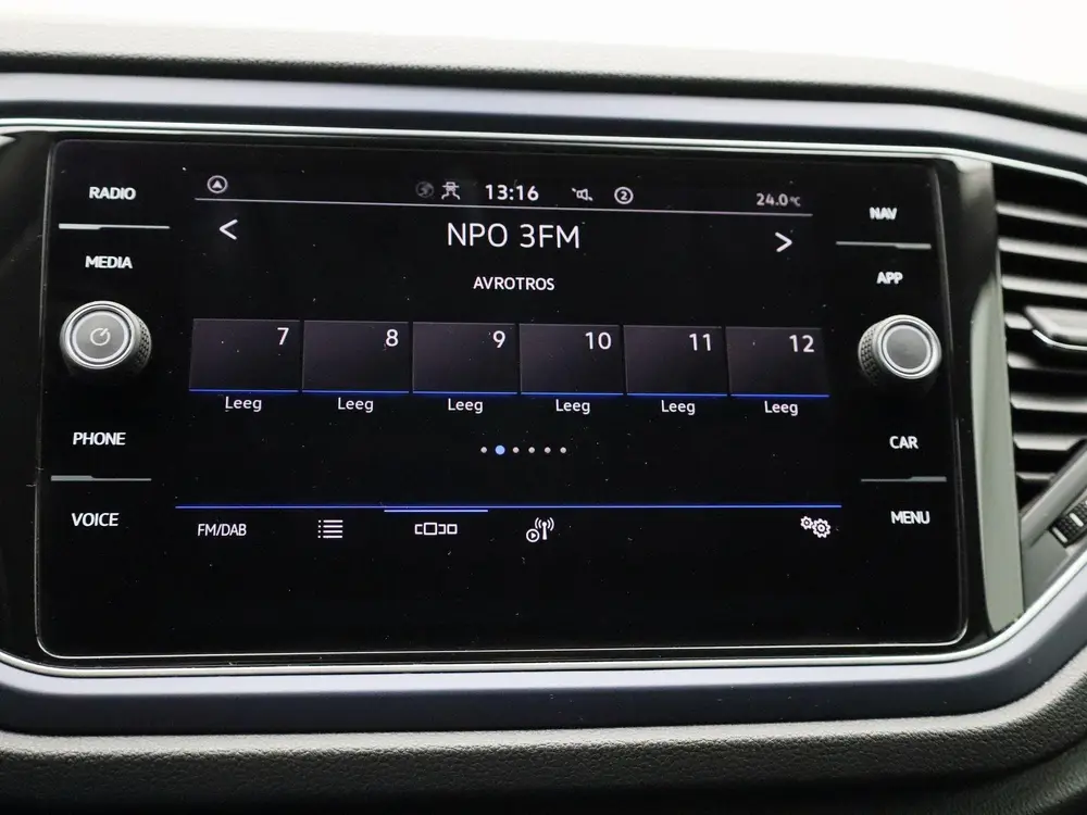 Volkswagen T-Roc 1.5 TSI 150PK R-Line | NAVIGATIE | BEATS AU uit 2021, foto 16