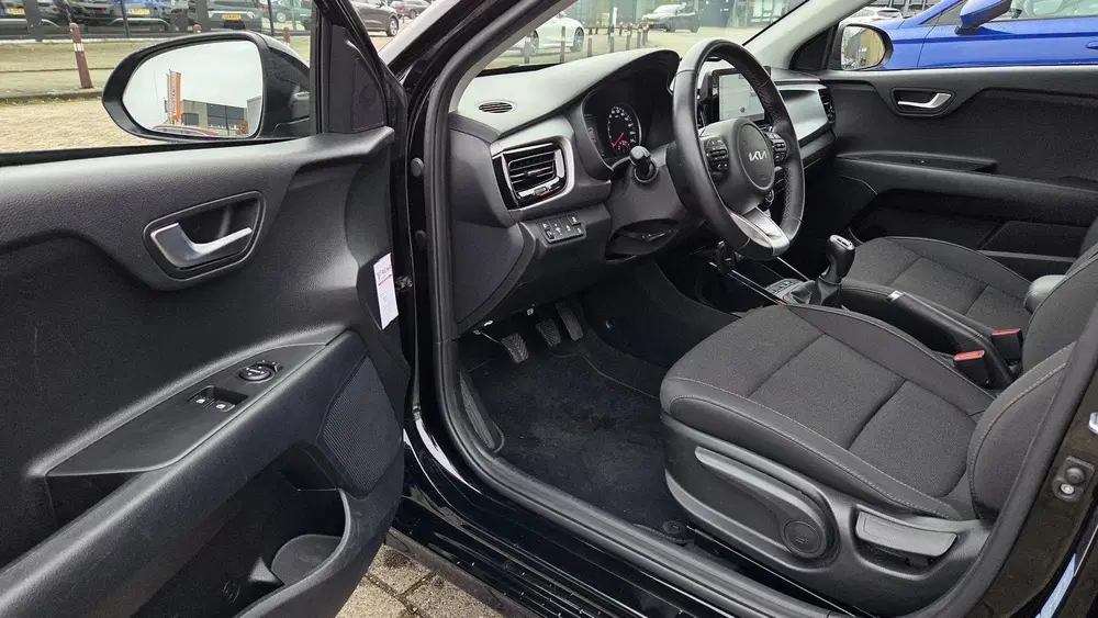 Kia Rio 1.0 T-GDi MHEV DynamicLine uit 2024, foto 15