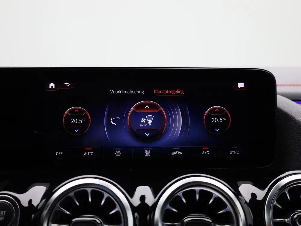Mercedes-Benz EQA EQA 250 AMG Line uit 2023, foto 20