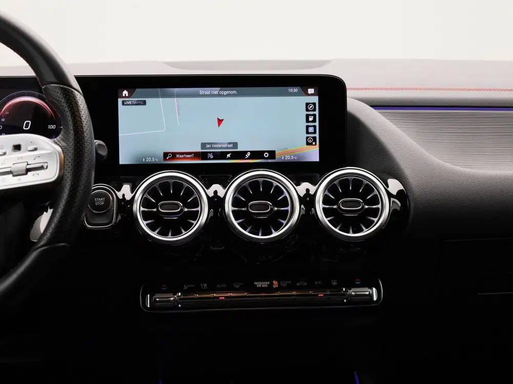 Mercedes-Benz EQA EQA 250 AMG Line uit 2023, foto 9