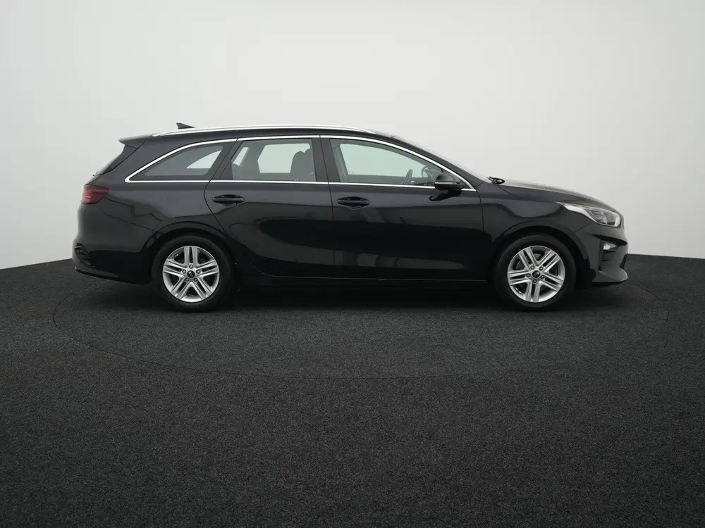 Kia Ceed 1.4 T-GDi DynamicLine | NAVIGATIE | TRE uit 2019, foto 6