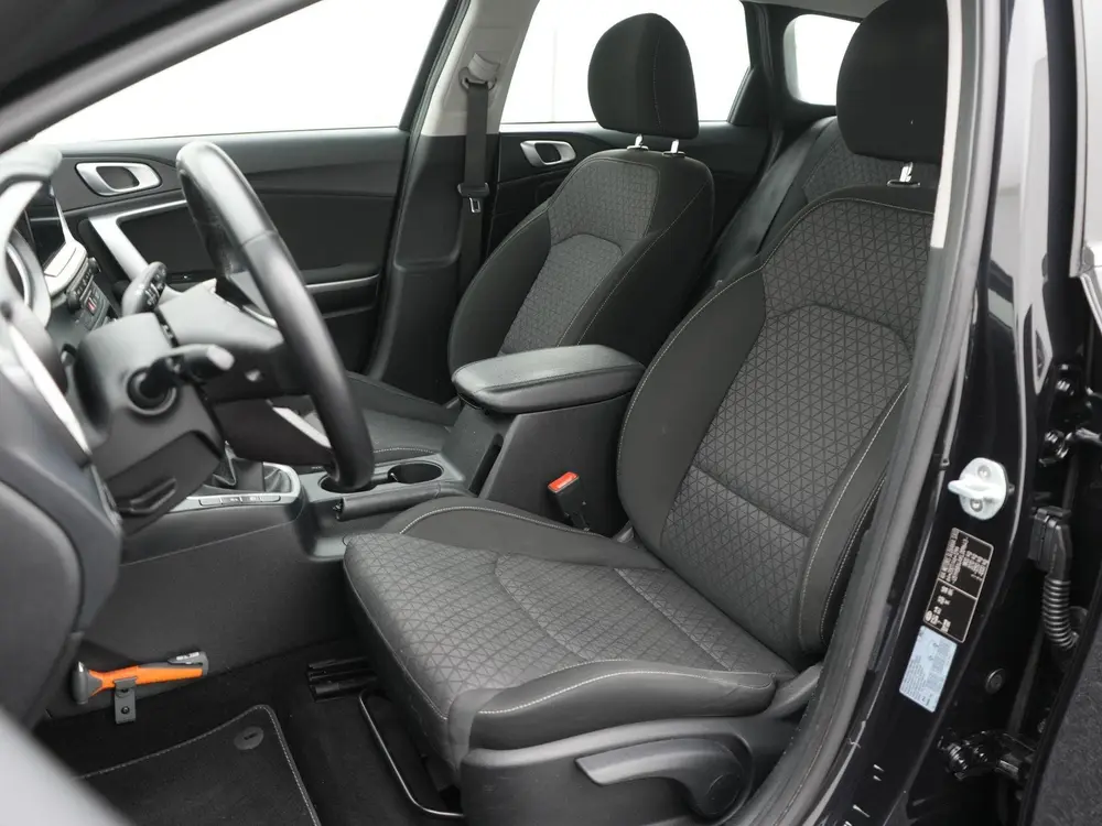 Kia Ceed 1.4 T-GDi DynamicLine | NAVIGATIE | TRE uit 2019, foto 9