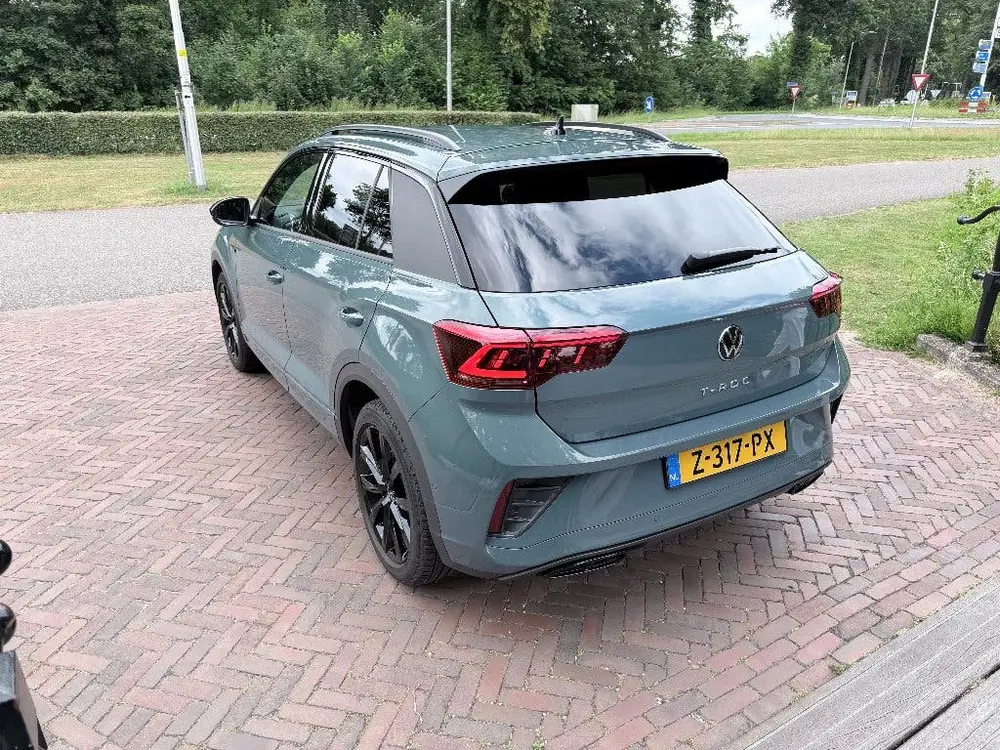 Volkswagen T-Roc 1.5 TSI 150pk DSG / R-Line / Black Style uit 2022, foto 9