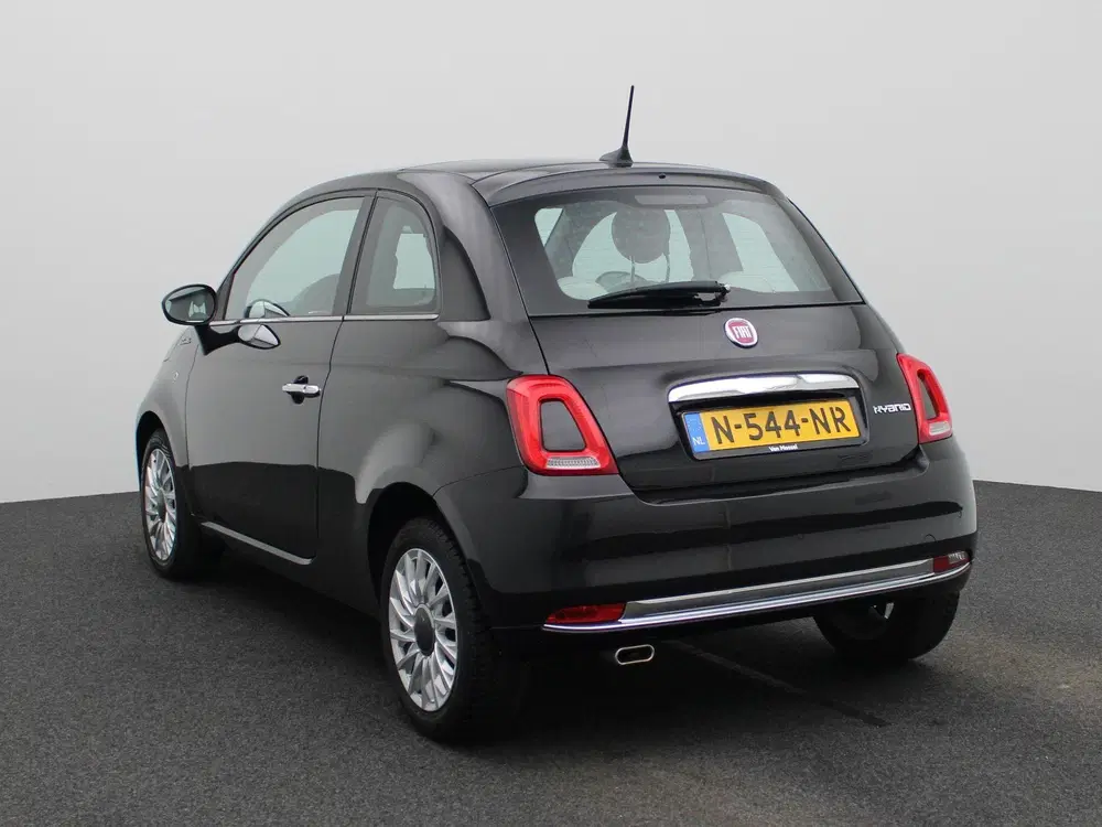 Fiat 500 1.0 Hybrid Dolcevita uit 2021, foto 2