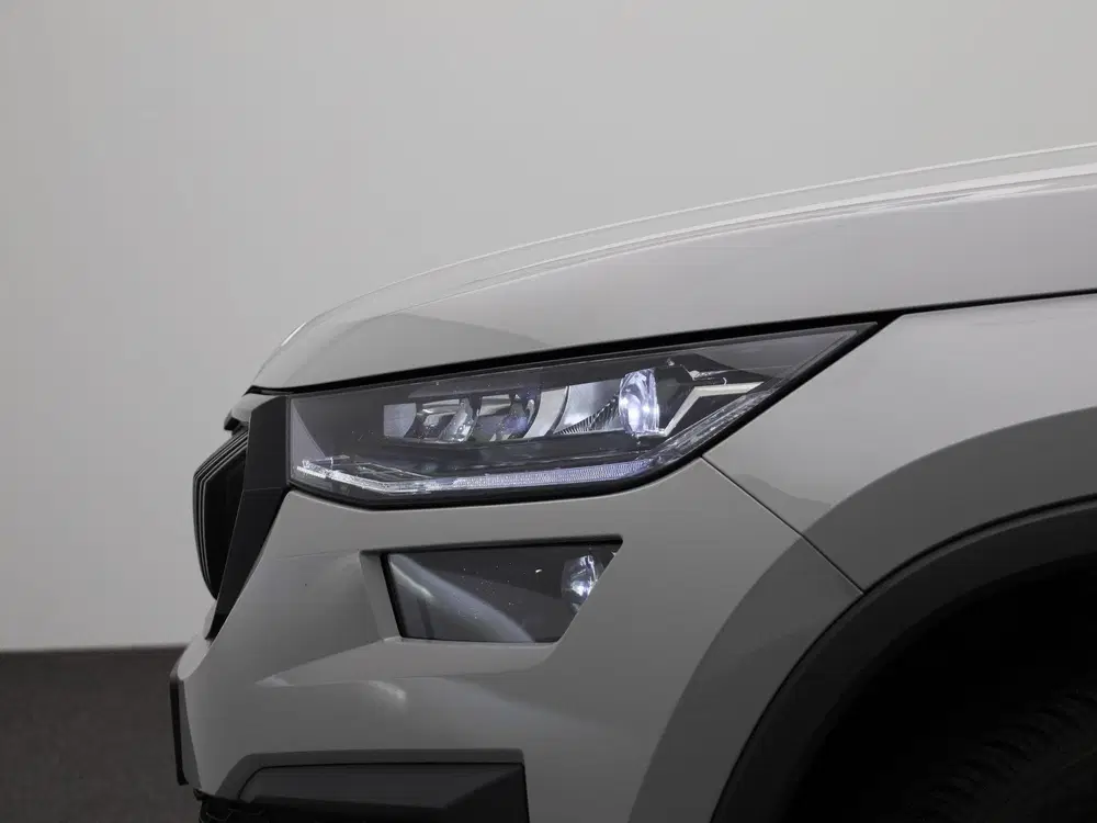 Skoda Kodiaq 1.5 TSI Sportline Business 7p. PANORAMADAK uit 2023, foto 17