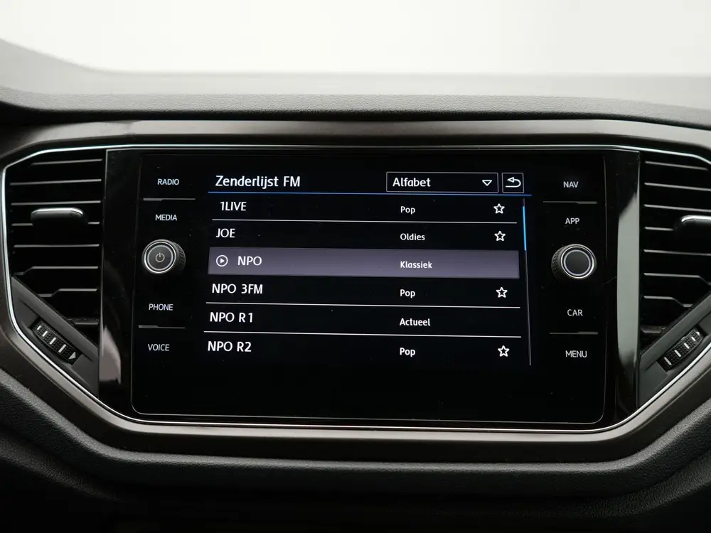 Volkswagen T-Roc 1.5 TSI Sport Business R AUTOMAAT | PANORAM uit 2019, foto 13