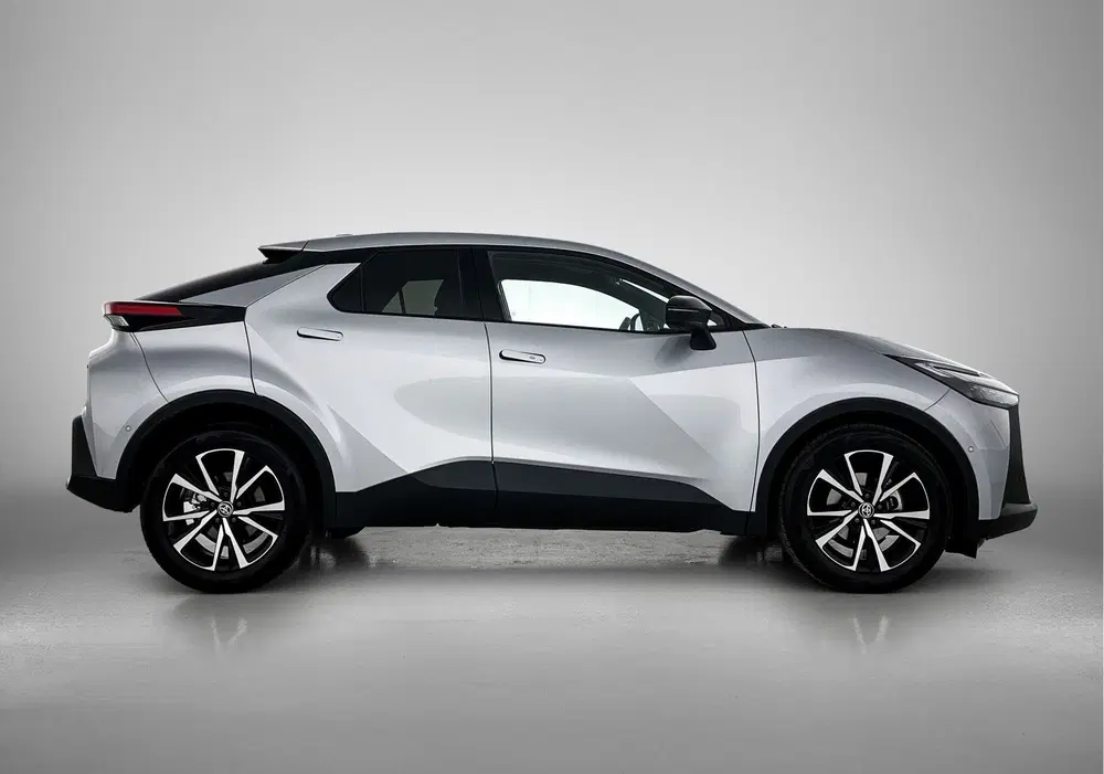 Toyota C-Hr 1.8 Hybrid 140 First Edition uit 2025, foto 12
