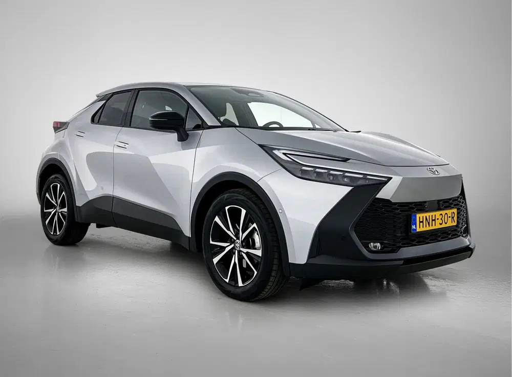 Toyota C-Hr 1.8 Hybrid 140 First Edition uit 2025, foto 13
