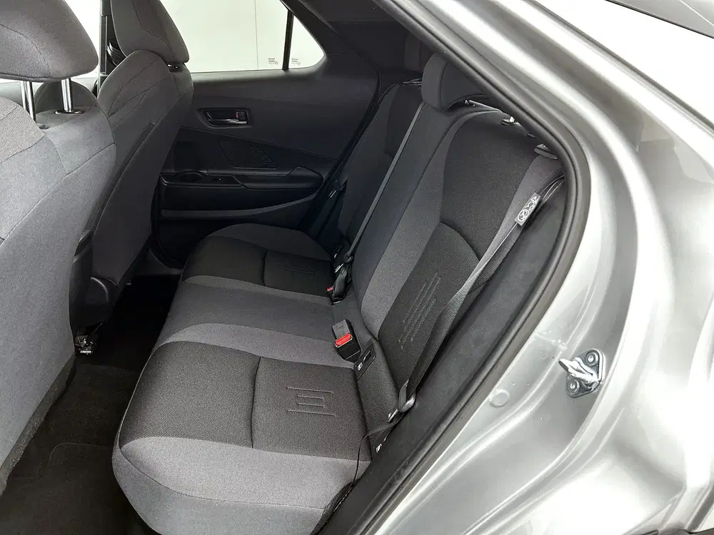 Toyota C-Hr 1.8 Hybrid 140 First Edition uit 2025, foto 17