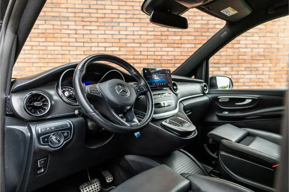 Mercedes-Benz V-Klasse 300d DC uit 2024, foto 20