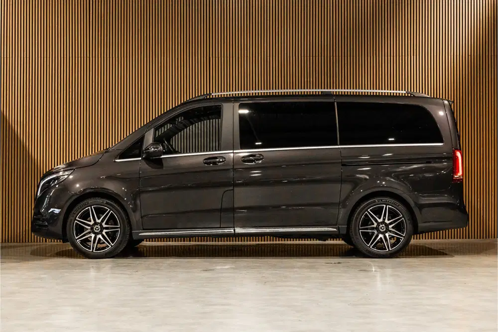 Mercedes-Benz V-Klasse 300d DC uit 2024, foto 4