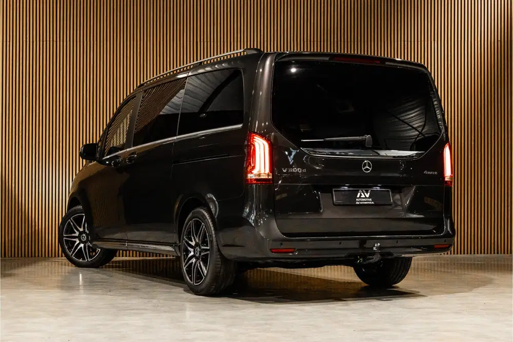 Mercedes-Benz V-Klasse 300d DC uit 2024, foto 9