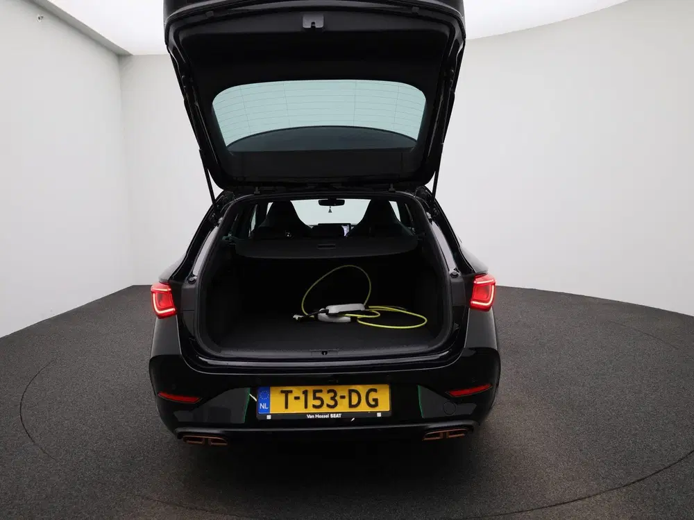 Cupra Leon 1.4 e-Hybrid VZ Copper Edition uit 2023, foto 11