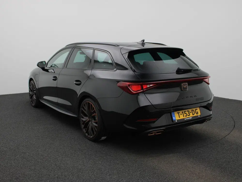 Cupra Leon 1.4 e-Hybrid VZ Copper Edition uit 2023, foto 2