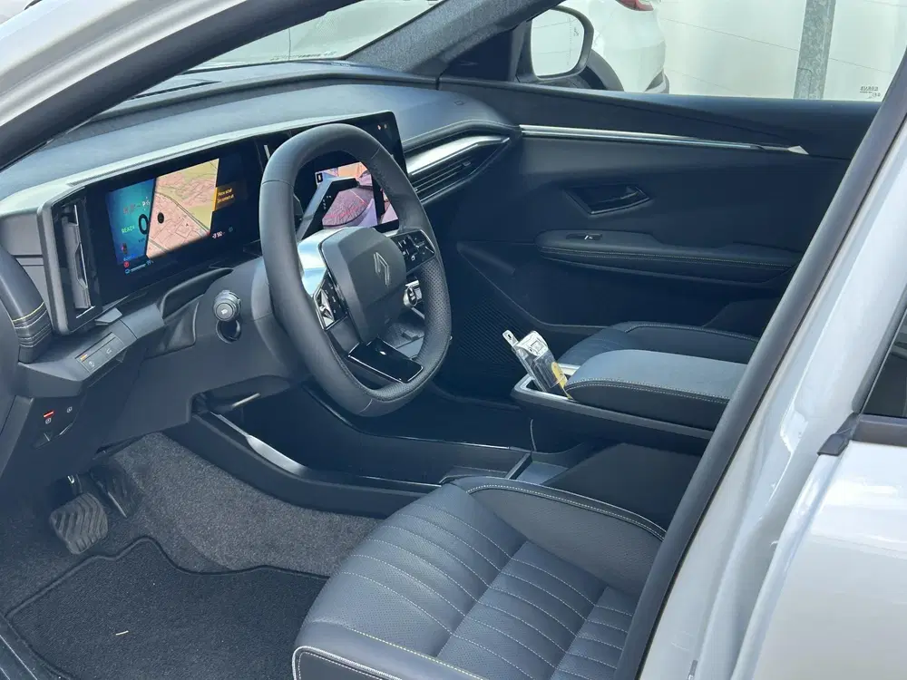 Renault Scenic Iconic 220 pk Long Range uit 2025, foto 4