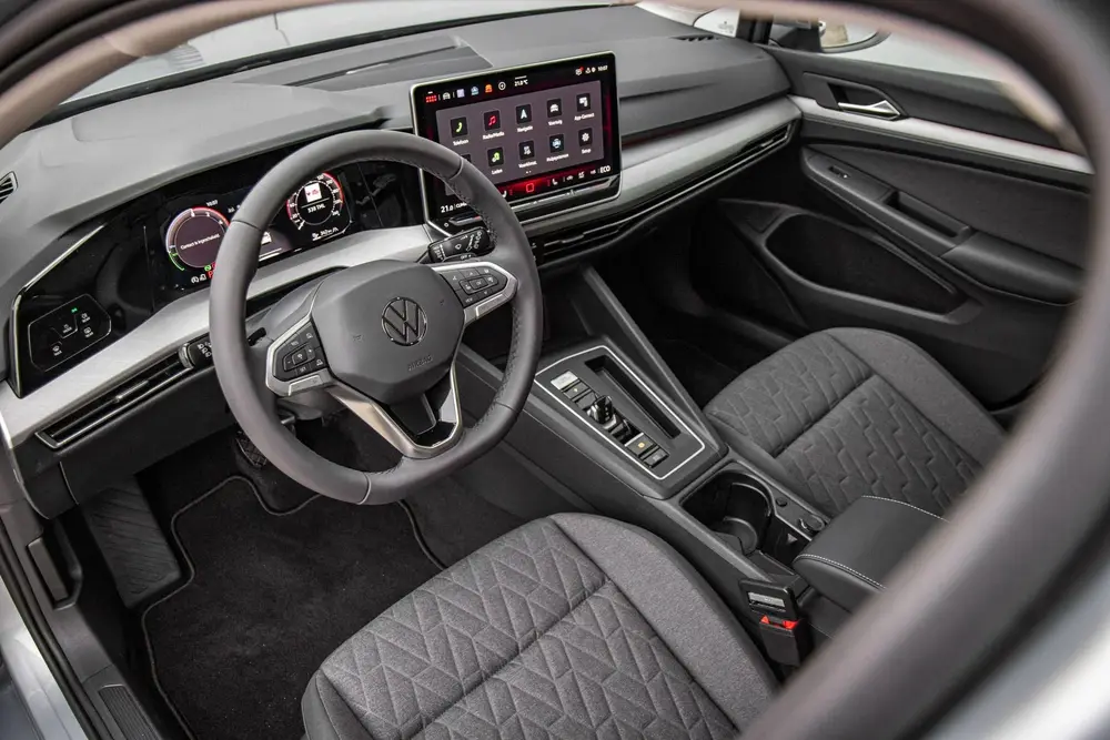 Volkswagen Golf 1.5 eHybrid 204pk Life Edition | 19" Velgen uit 2026, foto 13