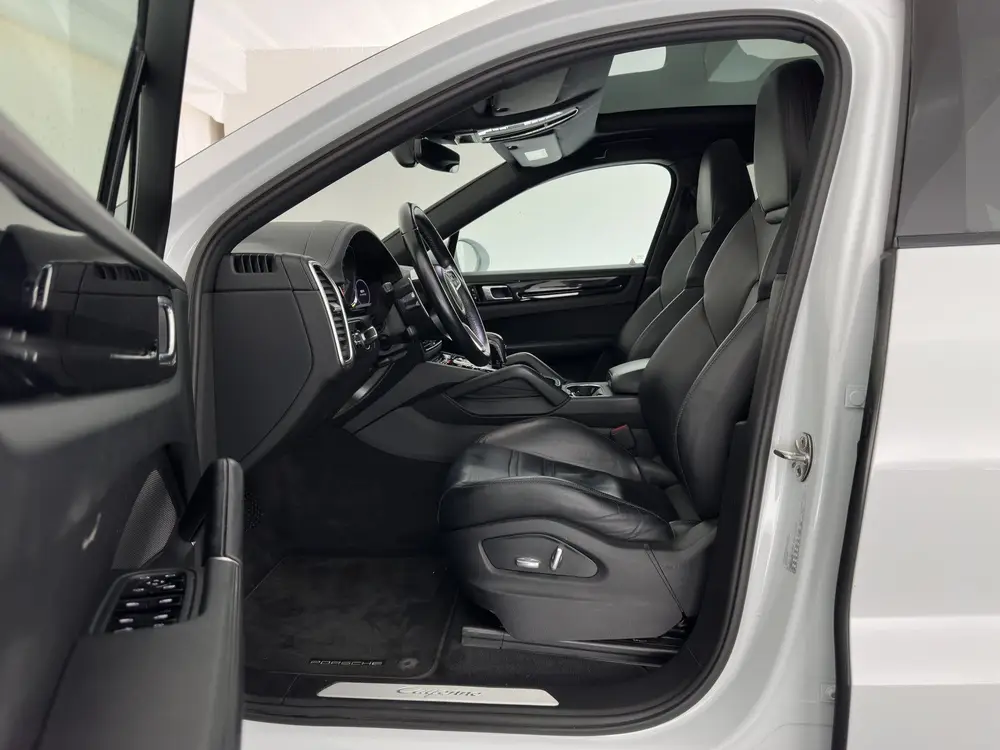 Porsche Cayenne Cayenne Coupé 3.0 E-Hybrid (Plug-in) Aut. uit 2020, foto 8