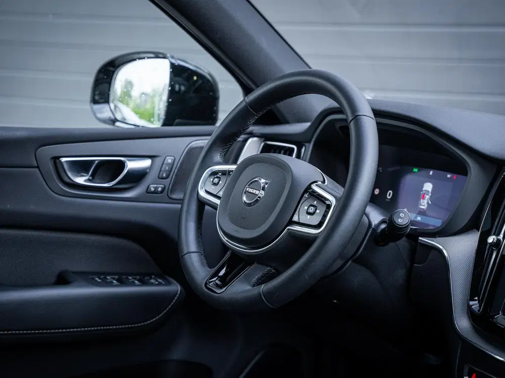 Volvo XC60 2.0 T6 Plug-in hybrid AWD Plus Bright uit 2024, foto 17