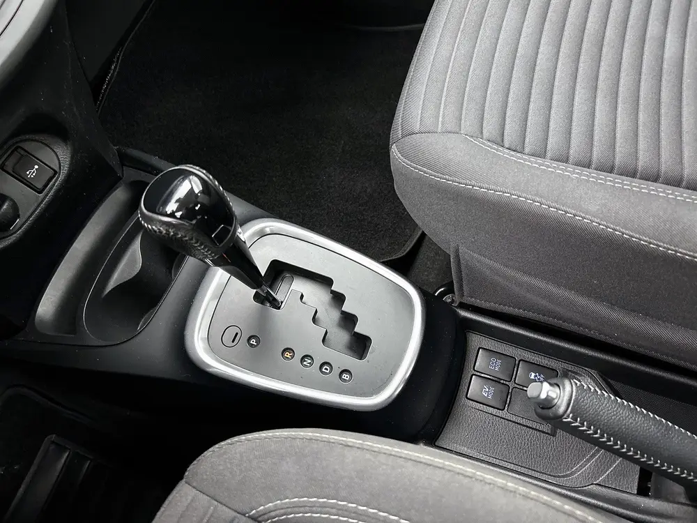 Toyota Yaris 1.5 Hybrid Design | Achteruitrijcamera | Naviga uit 2019, foto 13