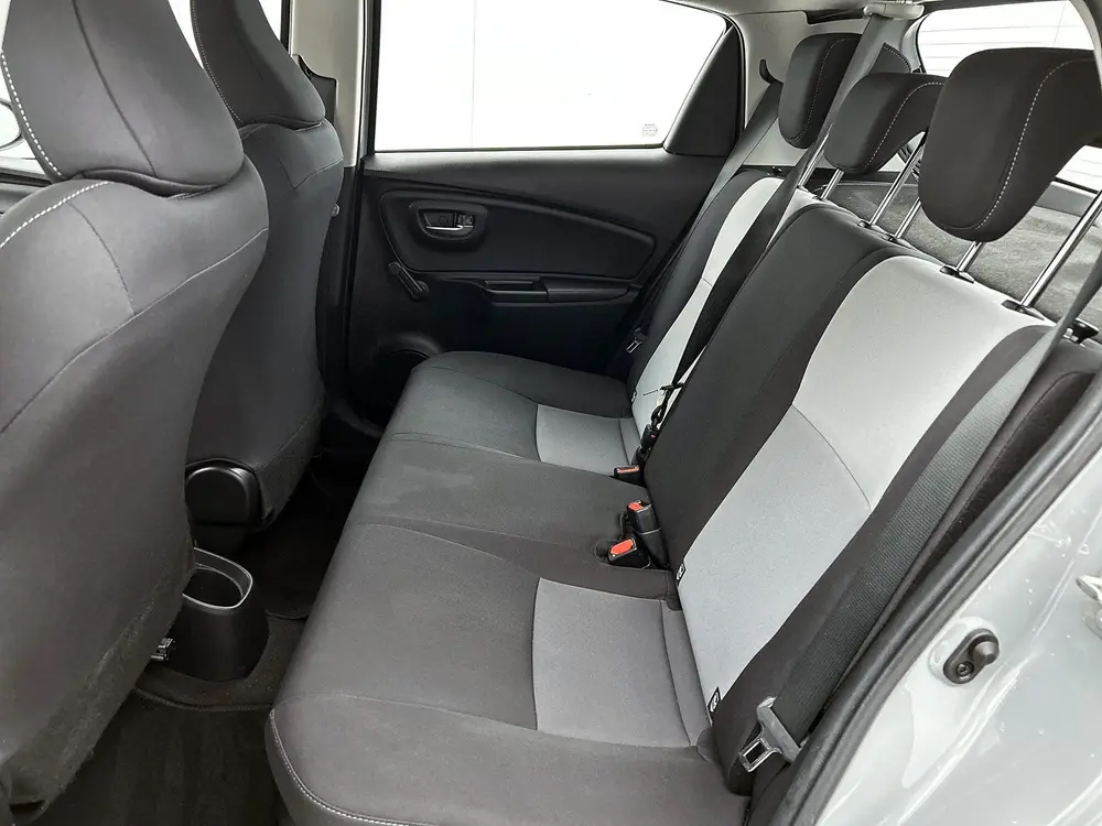 Toyota Yaris 1.5 Hybrid Design | Achteruitrijcamera | Naviga uit 2019, foto 18