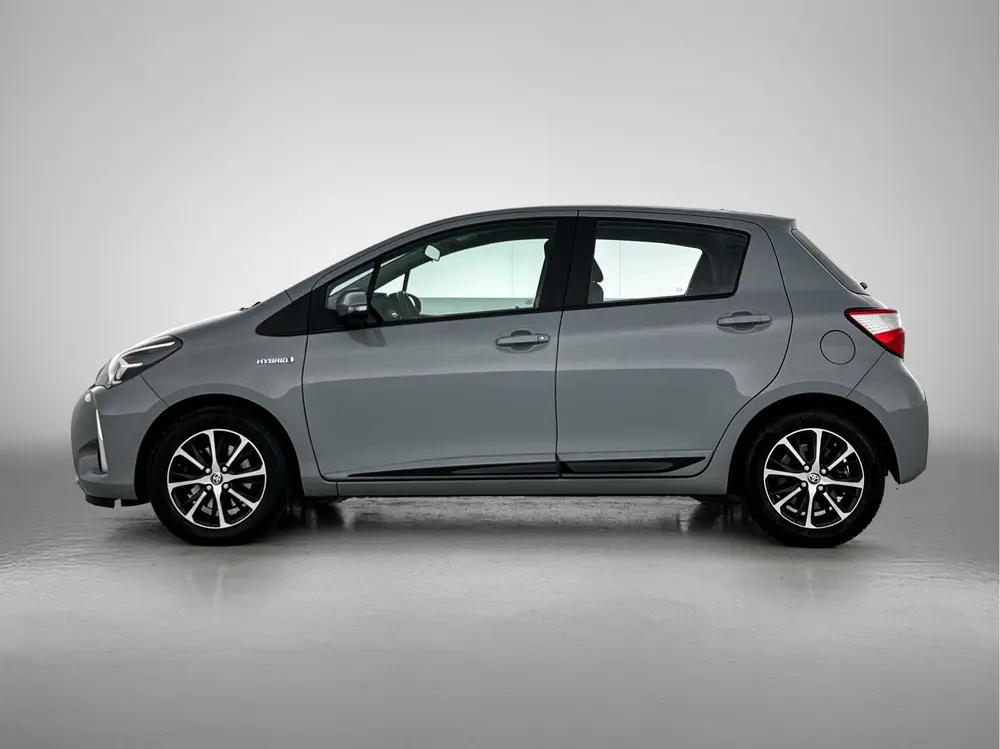 Toyota Yaris 1.5 Hybrid Design | Achteruitrijcamera | Naviga uit 2019, foto 3