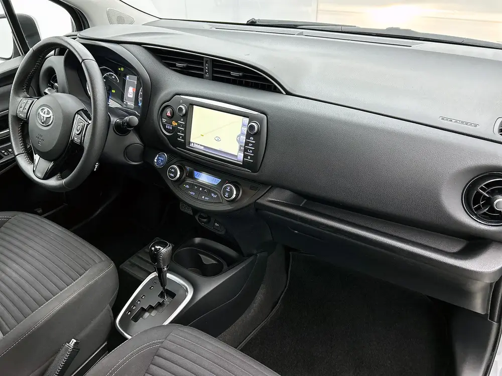 Toyota Yaris 1.5 Hybrid Design | Achteruitrijcamera | Naviga uit 2019, foto 6