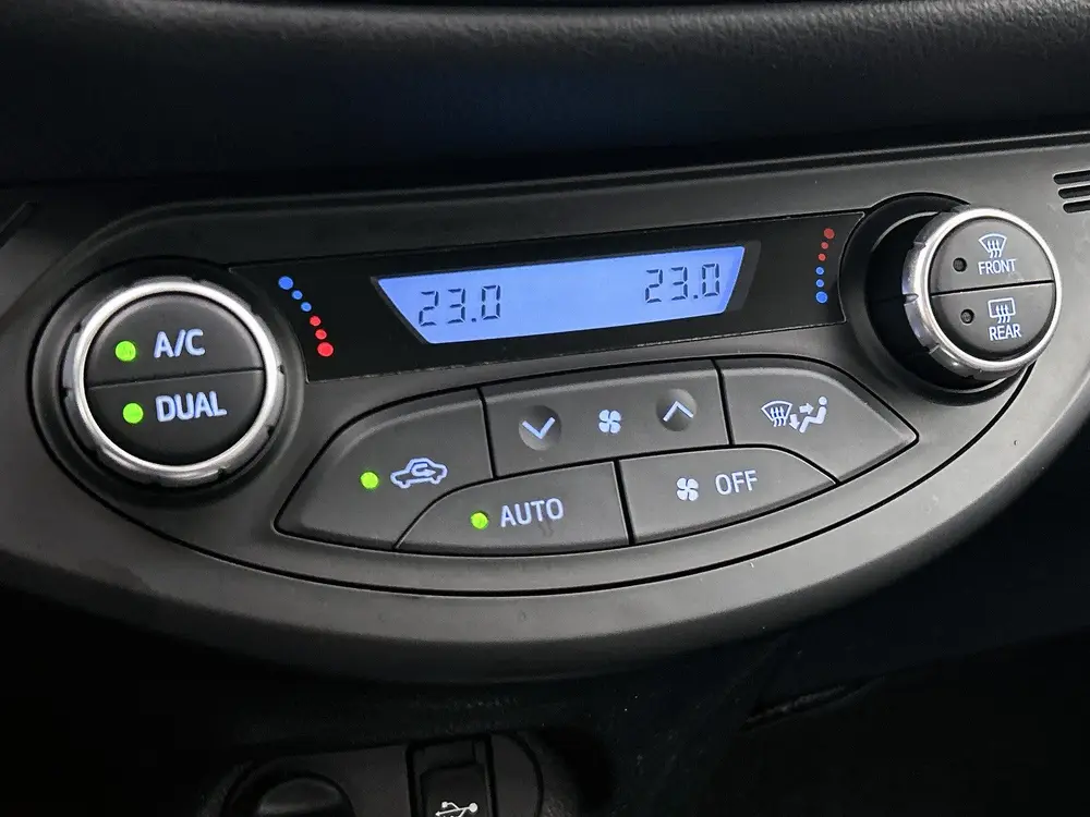 Toyota Yaris 1.5 Hybrid Design | Achteruitrijcamera | Naviga uit 2019, foto 8