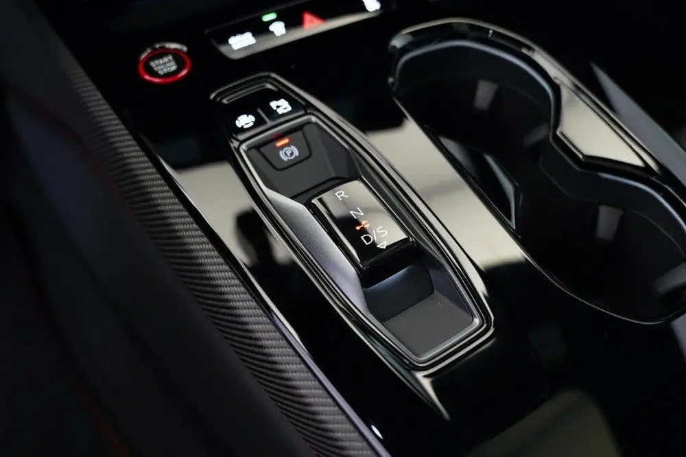 Audi RS5 RS5 AVANT E-HYBRID uit 2026, foto 11